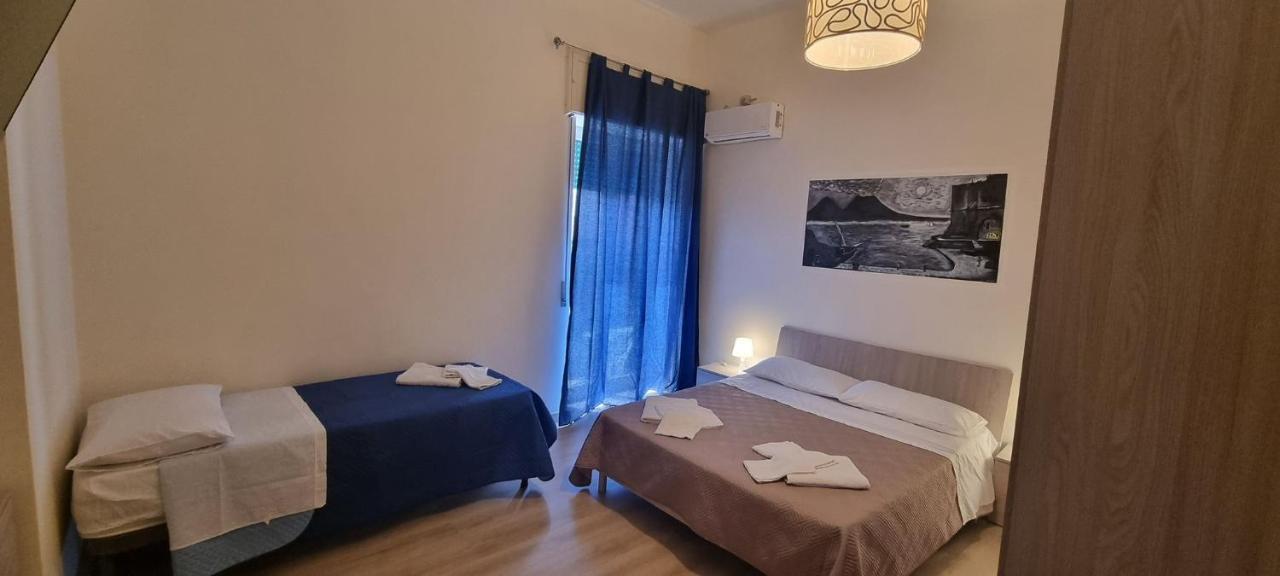Готель Keira House Napoli Екстер'єр фото
