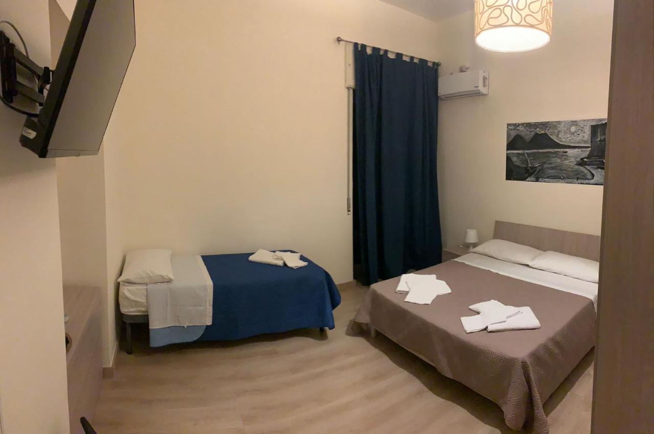 Готель Keira House Napoli Екстер'єр фото
