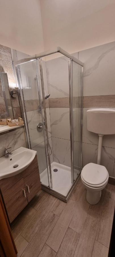 Готель Keira House Napoli Екстер'єр фото