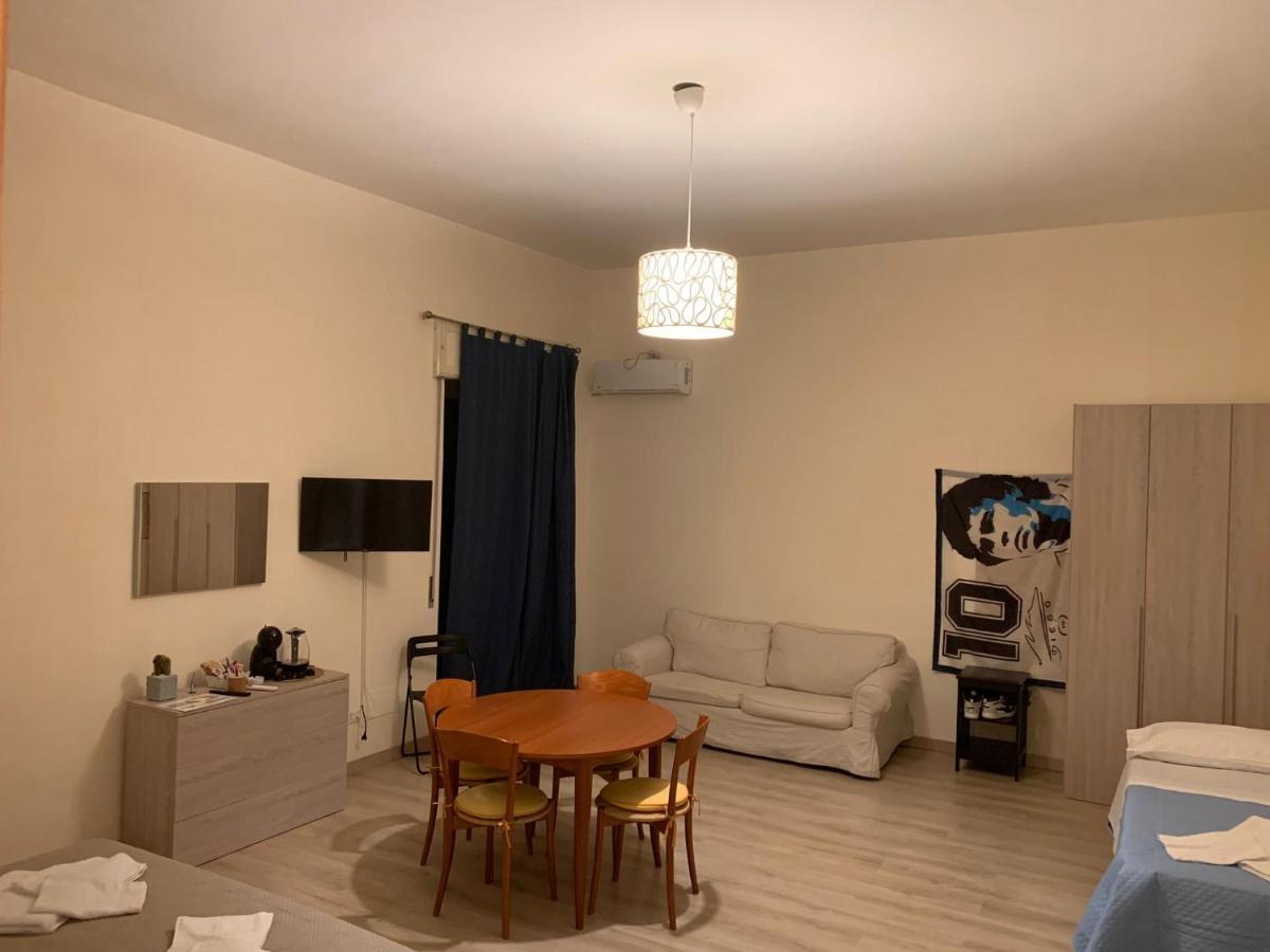 Готель Keira House Napoli Екстер'єр фото