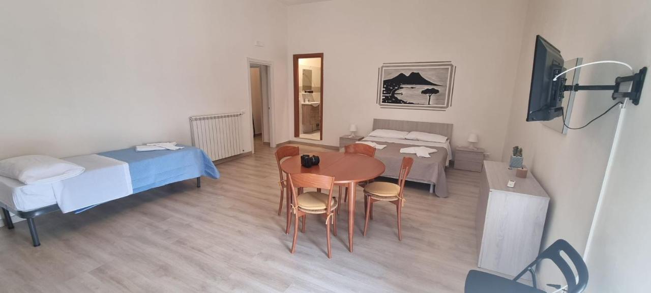 Готель Keira House Napoli Екстер'єр фото