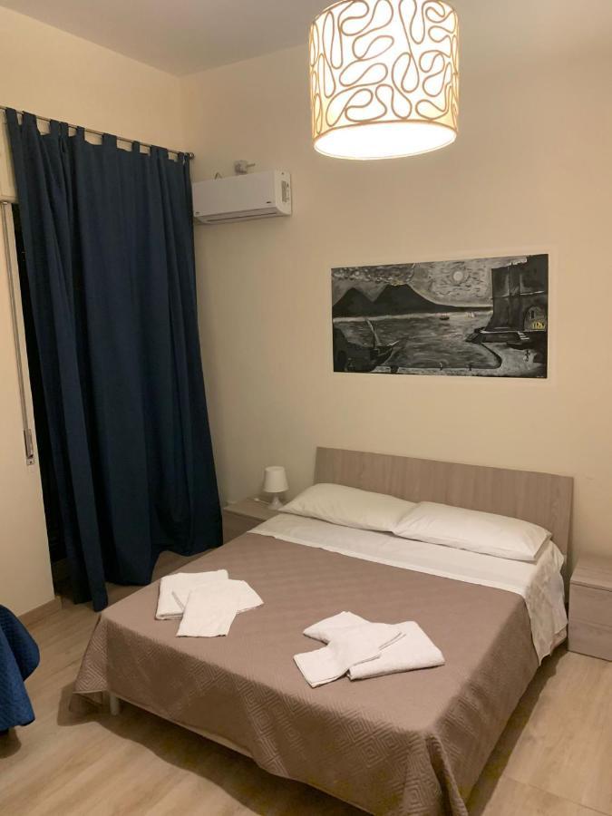 Готель Keira House Napoli Екстер'єр фото