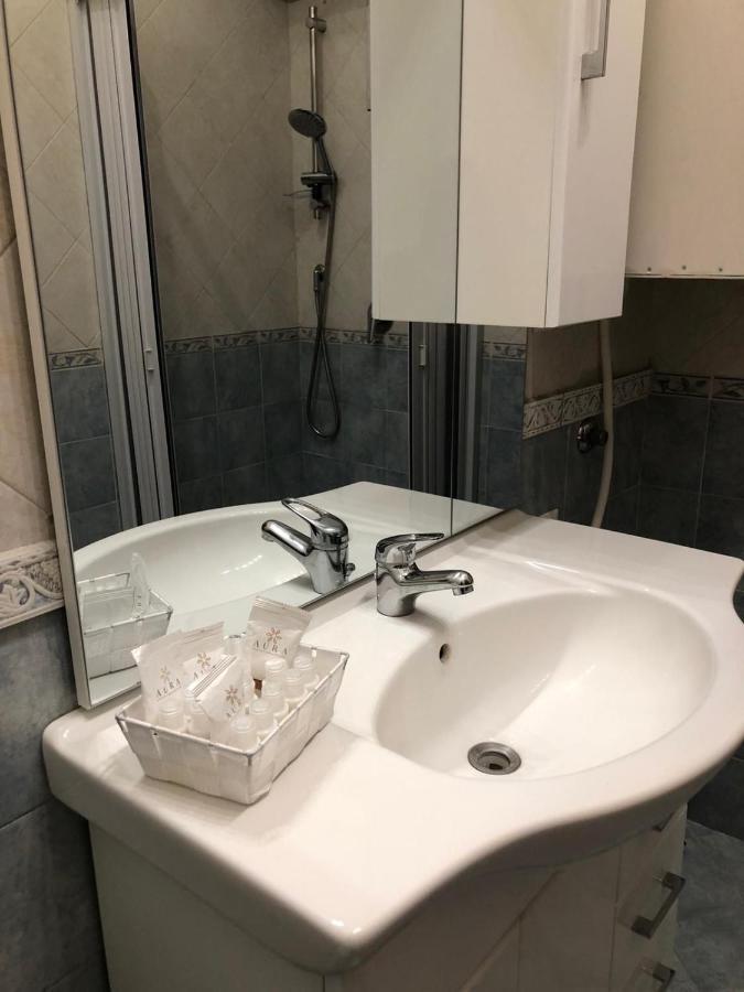 Готель Keira House Napoli Екстер'єр фото