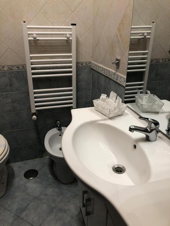 Готель Keira House Napoli Екстер'єр фото