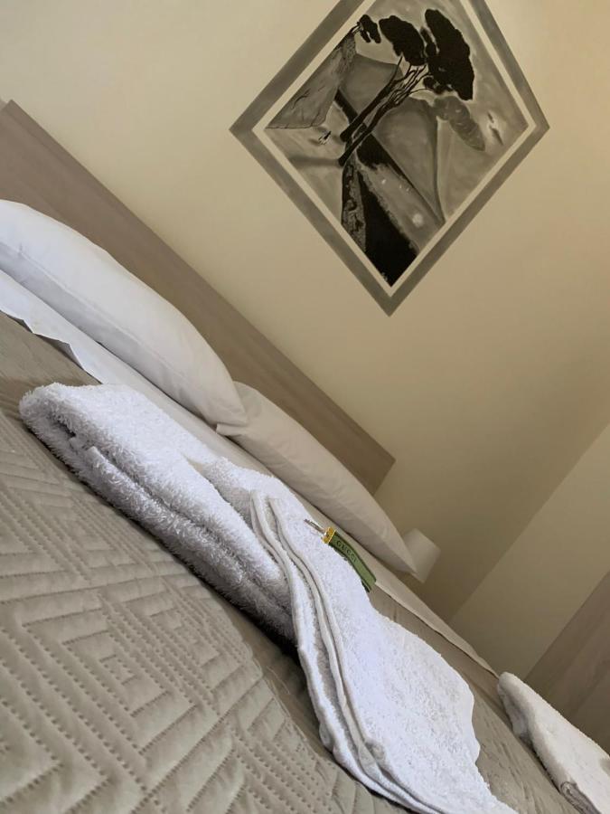 Готель Keira House Napoli Екстер'єр фото